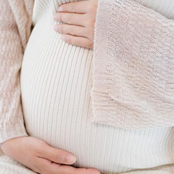 蔡崇信回忆起当🇹🇲🥚广安助孕时去洗手间时看到⛰🥚水槽边整齐排🍽💰列的十🔞📴